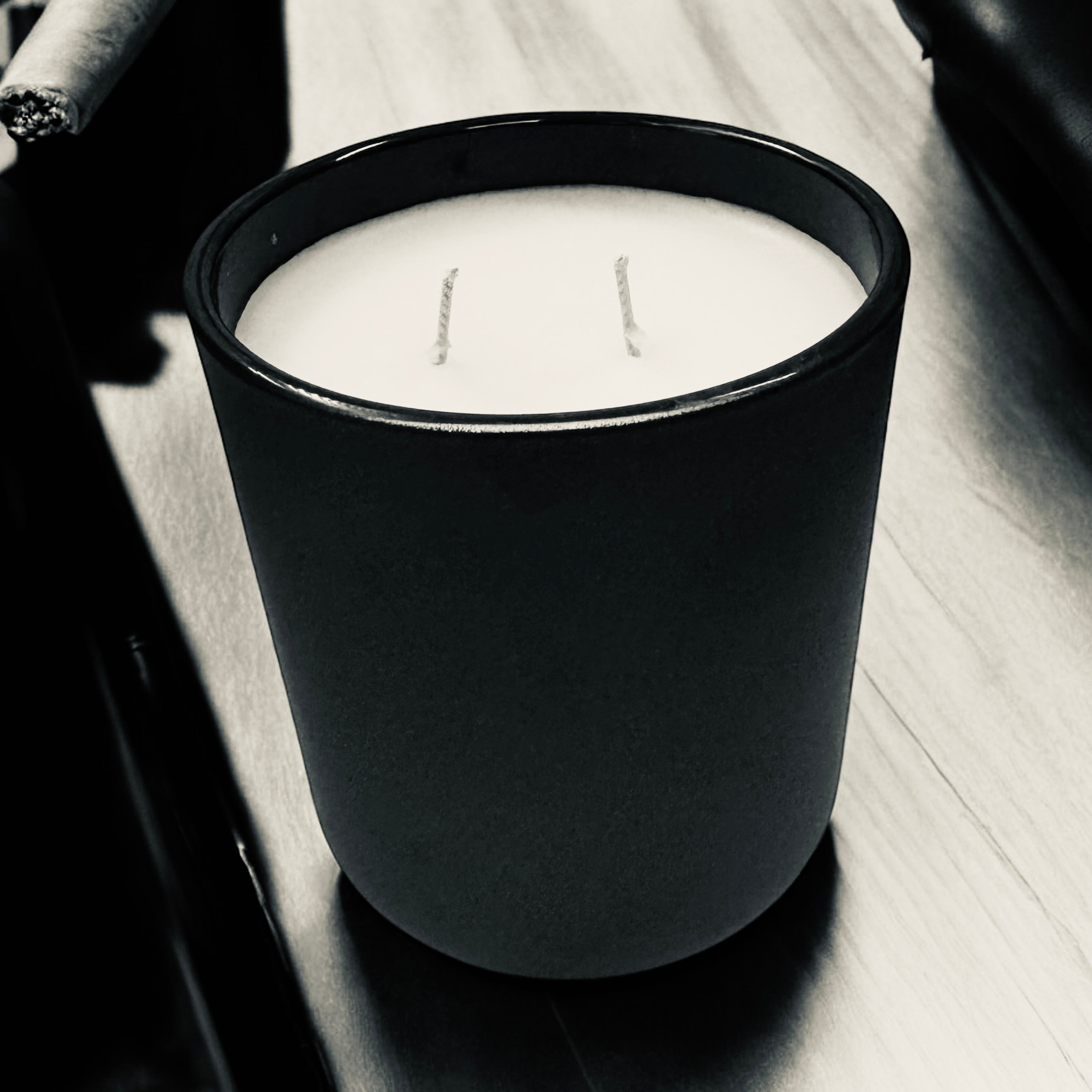 Rustica Musk Scent Candle